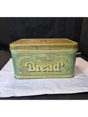 Vintage 1977 WHEAT HEART Brand Oven Baked Bread Tin Beautiful Condition..